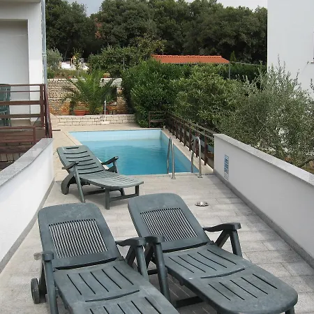 Apartament Studio In Pjescana Uvala/istrien 10883 *